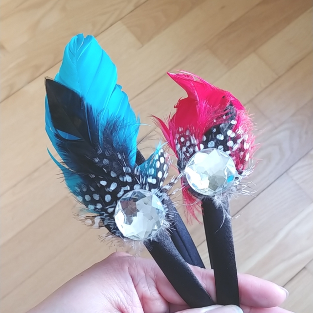 Feather headbands set of 2 NWT